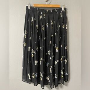 Zara pleated floral printed black midi skirt. Size X- Small